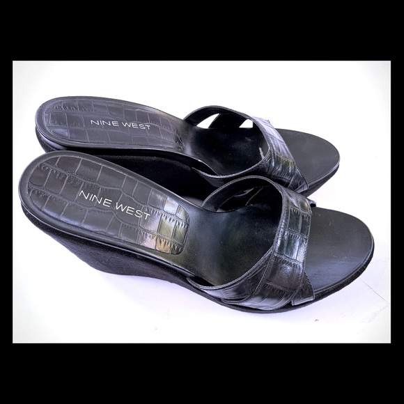 Nine West Black croc pattern soft real leather sandals platform wedges US 10 - Picture 2 of 6